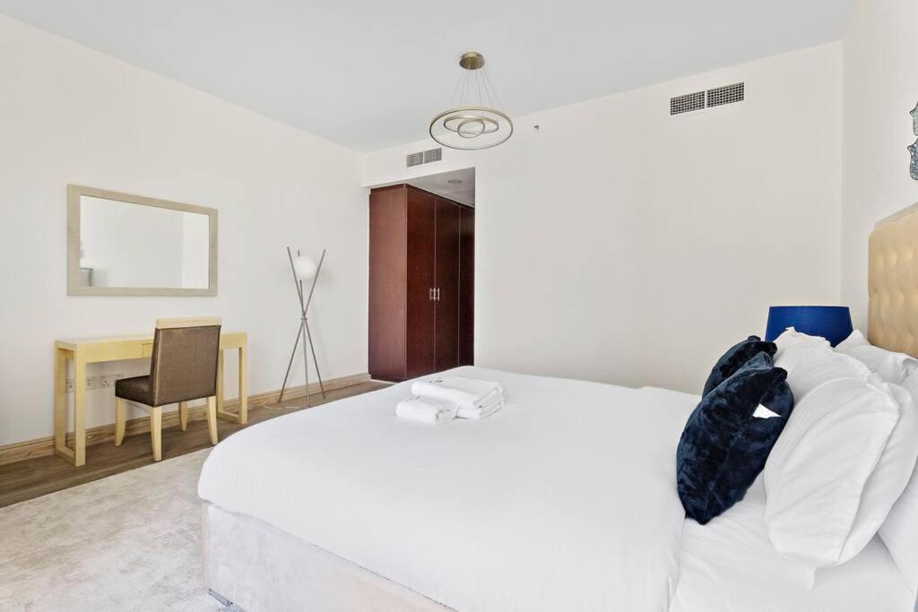 Stonetree - Near - Furnished 1br With Partial Sea View